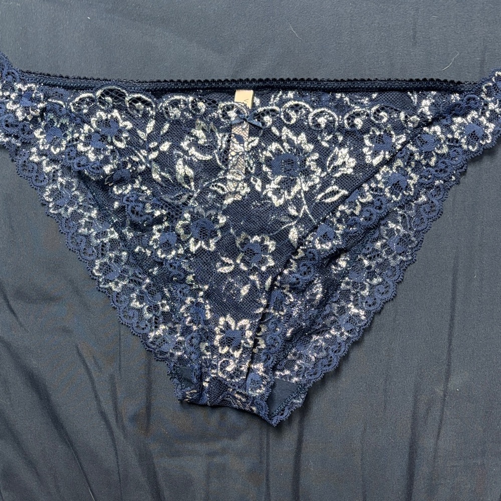 Victoria’s Secret Dream Angels Floral Navy Blue Panties XL